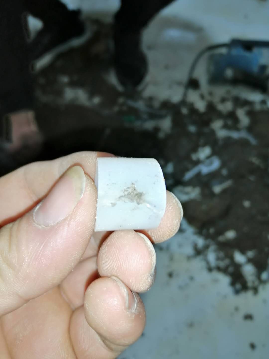麻阳家里地暖漏水了怎么办？